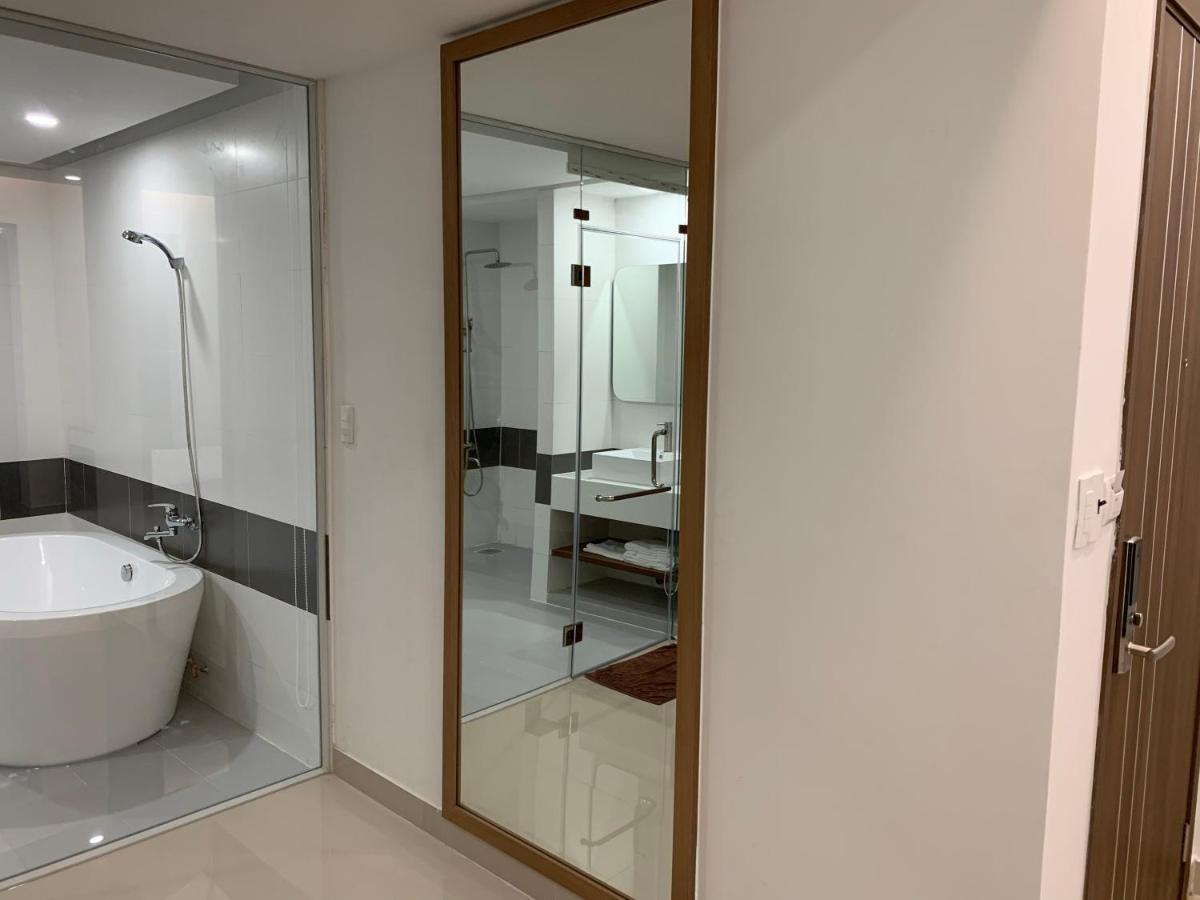 Tan Cuu Long Hotel Хошимин Экстерьер фото
